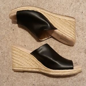 Heeled wedges